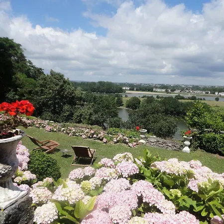 Aux Lumieres De Loire Guest house *