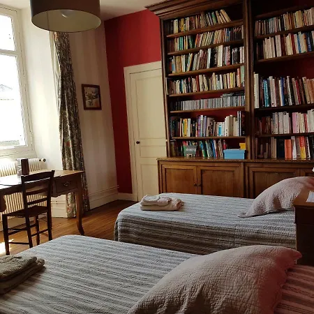 Aux Lumieres De Loire Guest house